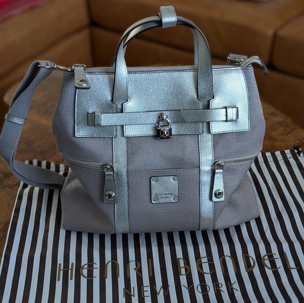 Gorgeous Henri Bendel New York bag/Satchel/Backpack/Tote